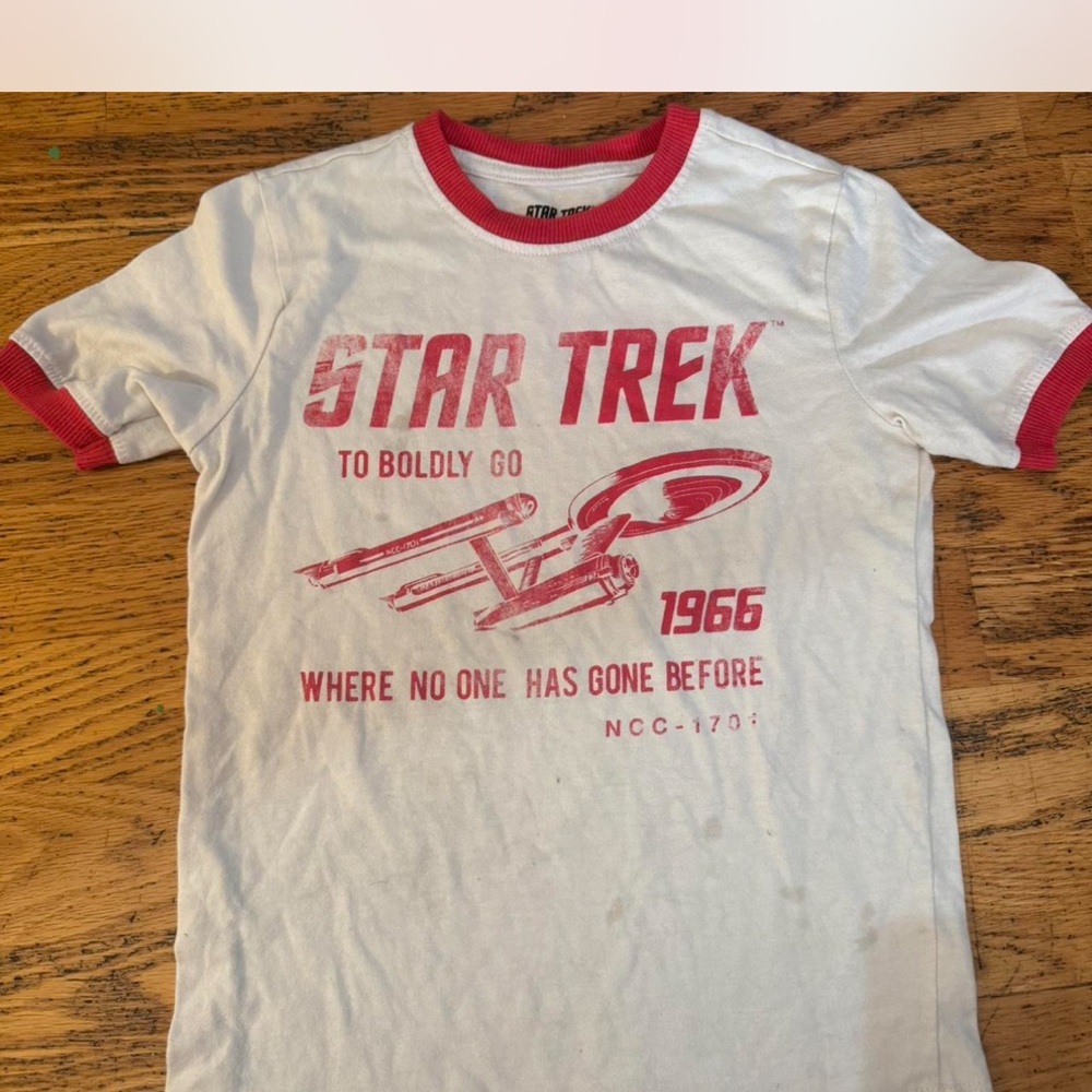 Star Trek White and Red Graphic T-Shirt